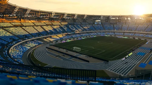 Das Bild zeigt das Diego Armando Maradonna-Stadion des SSC Neapel im EA FC 26 Karrieremodus