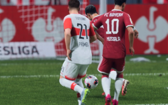 Das Bild zeigt den VfB Stuttgart und Bayern München im EA FC 27 Karrieremodus